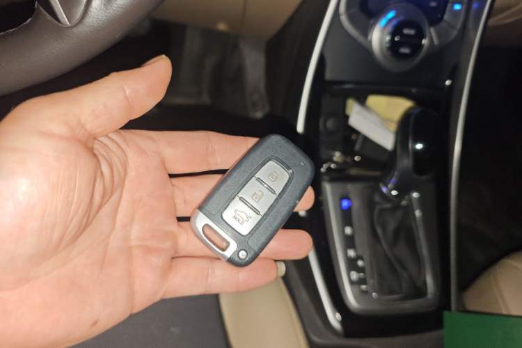 Used Hyundai Elantra (5th Generation / Langdong) 2013 1.6L Automatic Luxury Model Vehicle Key