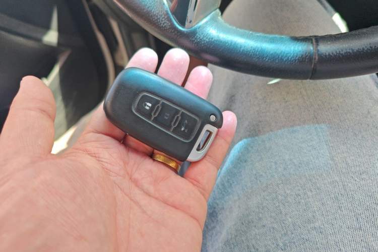 Used Hyundai Elantra (5th Generation / Langdong) 2013 1.6L Automatic Luxury Model Vehicle Key