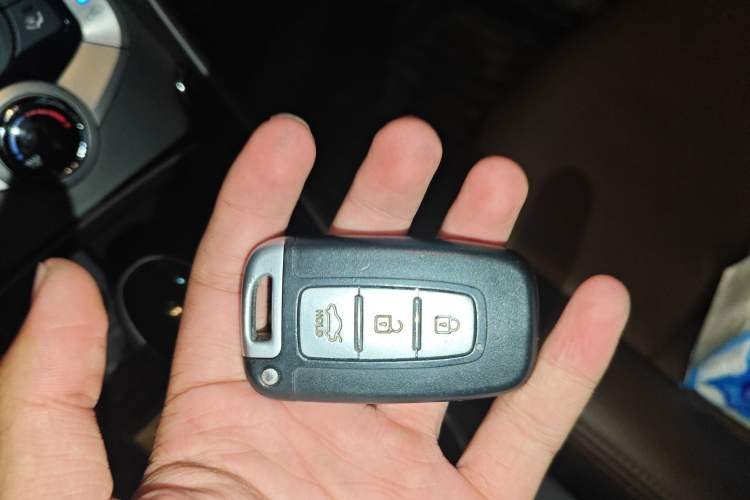 Used Hyundai Elantra (5th Generation / Langdong) 2013 1.6L Automatic Leading Model Vehicle Key