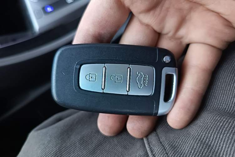 Used Hyundai Elantra (5th Generation / Langdong) 2013 1.6L Automatic Luxury Model Vehicle Key