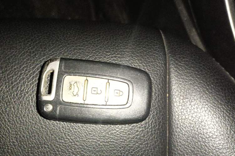 Used Hyundai Elantra (5th Generation / Langdong) 2013 1.6L Automatic Leading Model Vehicle Key