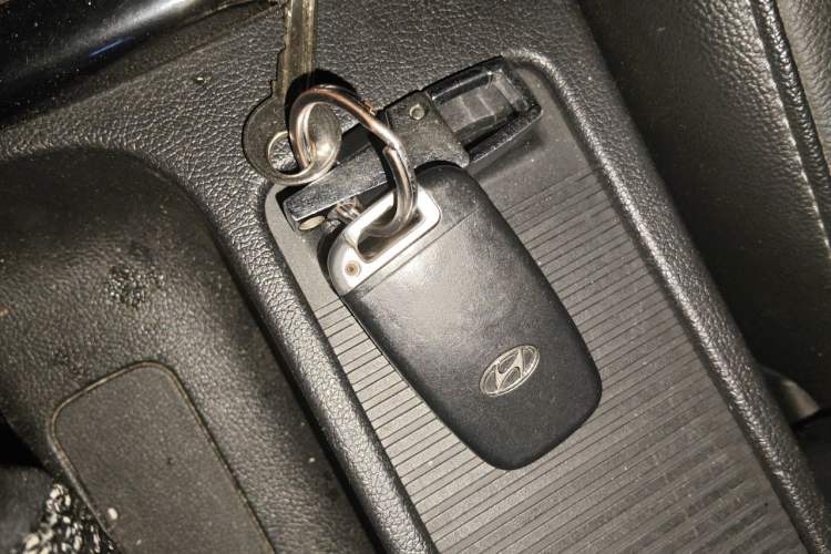 Used Hyundai Elantra (5th Generation / Langdong) 2013 1.6L Automatic Luxury Model Vehicle Key