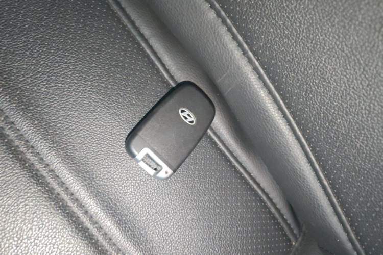 Used Hyundai Elantra (5th Generation / Langdong) 2013 1.6L Automatic Leading Model Vehicle Key