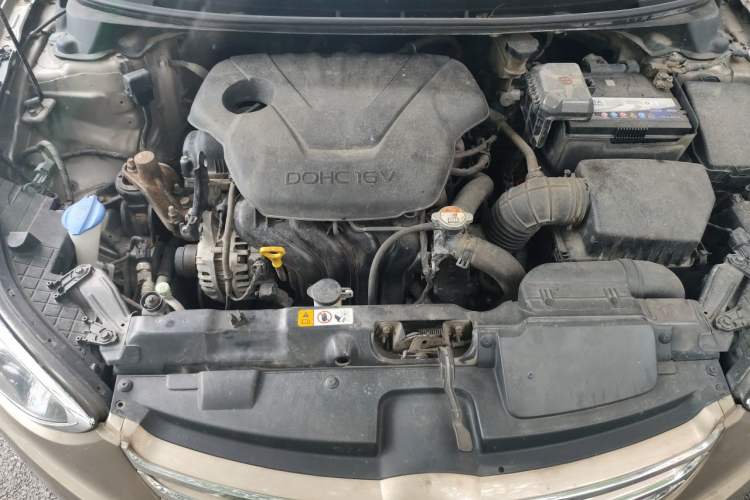 Used Hyundai Elantra (5th Generation / Langdong) 2013 1.6L Automatic Leading Model Engine Bay