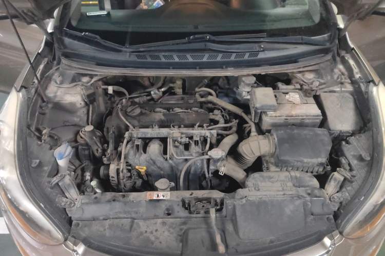 Used Hyundai Elantra (5th Generation / Langdong) 2013 1.6L Automatic Leading Model Engine Bay