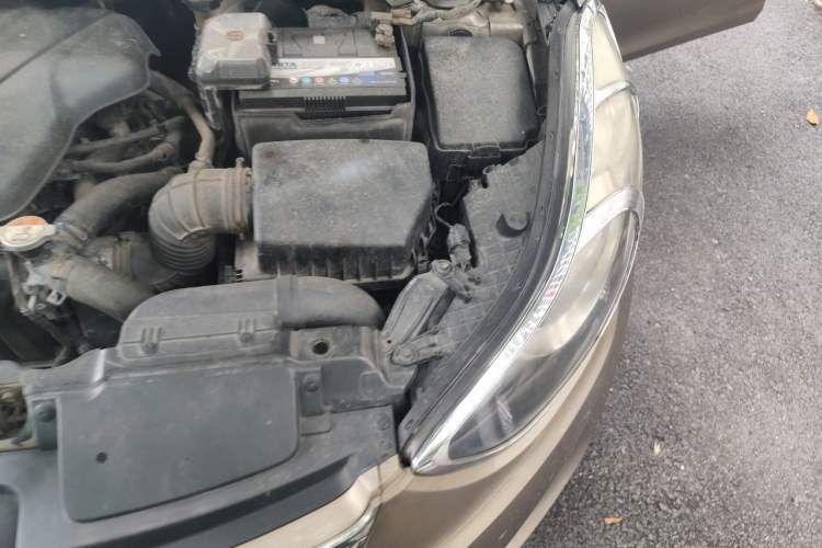 Used Hyundai Elantra (5th Generation / Langdong) 2013 1.6L Automatic Leading Model Engine Bay Left