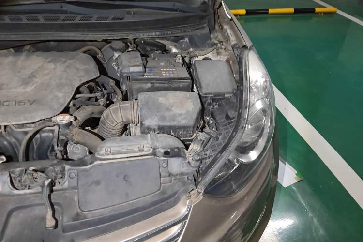 Used Hyundai Elantra (5th Generation / Langdong) 2013 1.6L Automatic Leading Model Engine Bay Left
