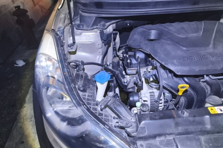 Used Hyundai Elantra (5th Generation / Langdong) 2013 1.6L Automatic Leading Model Engine Bay Right