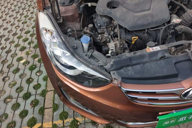 Used Hyundai Elantra (5th Generation / Langdong) 2013 1.6L Automatic Leading Model Engine Bay Right