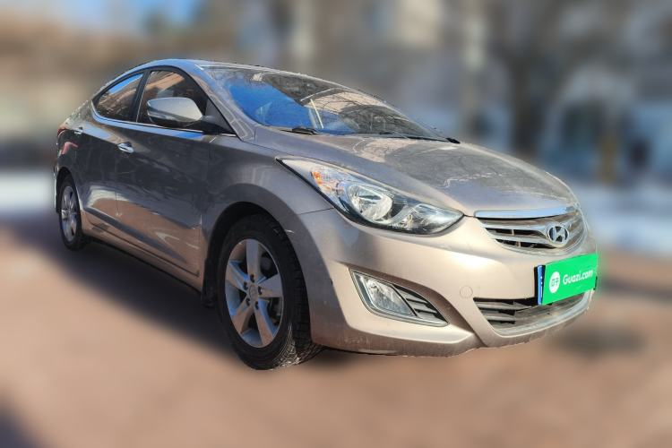 Used Hyundai Elantra (5th Generation / Langdong) 2013 1.6L Automatic Luxury Model Front Right 45 Deg