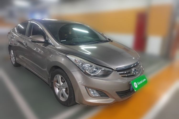 Used Hyundai Elantra (5th Generation / Langdong) 2013 1.6L Automatic Leading Model Front Right 45 Deg