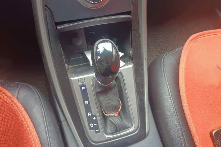 Used Hyundai Elantra (5th Generation / Langdong) 2013 1.6L Automatic Luxury Model Gear Lever