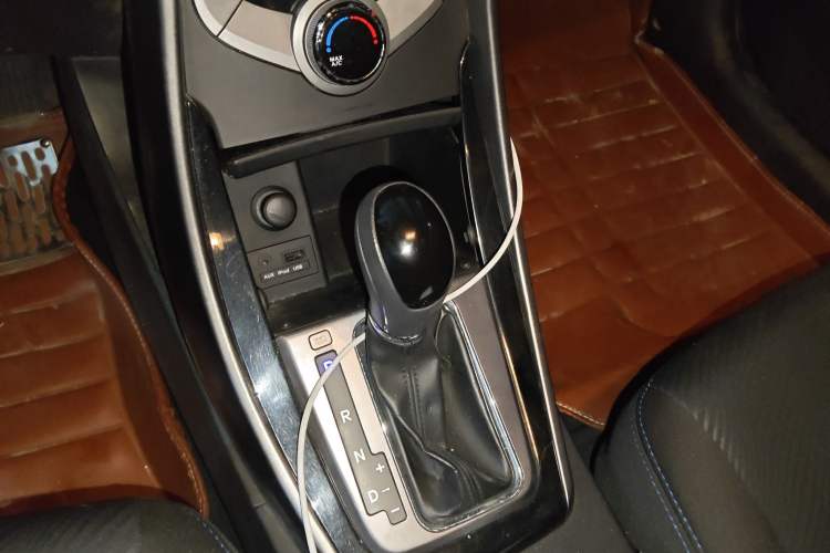 Used Hyundai Elantra (5th Generation / Langdong) 2013 1.6L Automatic Leading Model Gear Lever