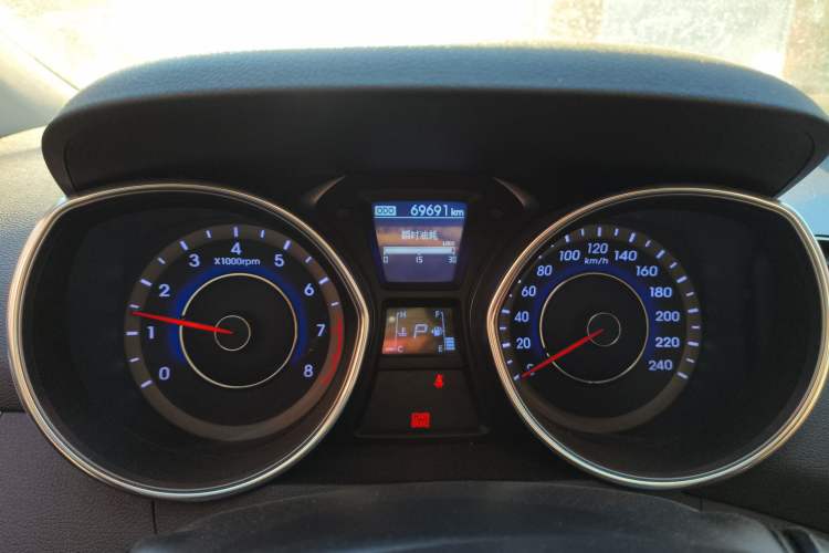 Used Hyundai Elantra (5th Generation / Langdong) 2013 1.6L Automatic Luxury Model Instrument Cluster