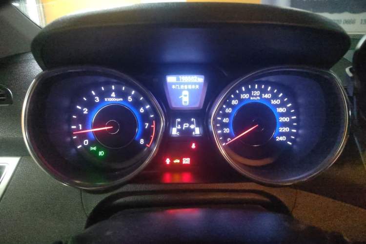 Used Hyundai Elantra (5th Generation / Langdong) 2013 1.6L Automatic Leading Model Instrument Cluster