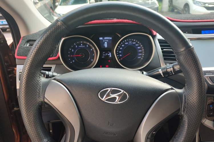 Used Hyundai Elantra (5th Generation / Langdong) 2013 1.6L Automatic Leading Model Instrument Cluster