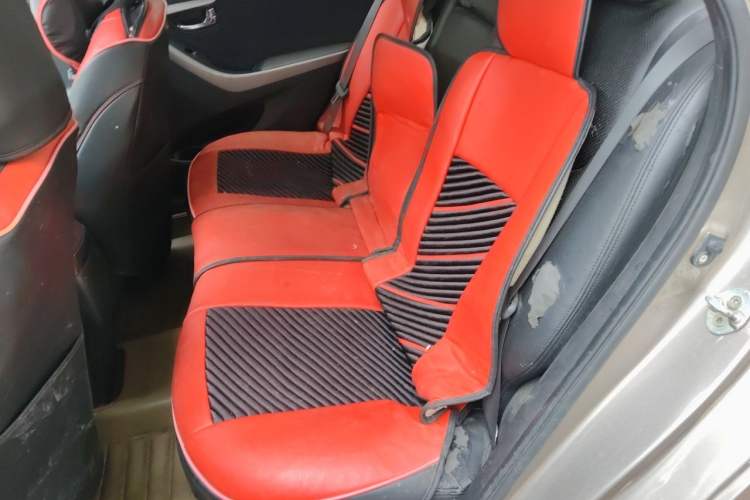 Used Hyundai Elantra (5th Generation / Langdong) 2013 1.6L Automatic Leading Model Left Rear Seat