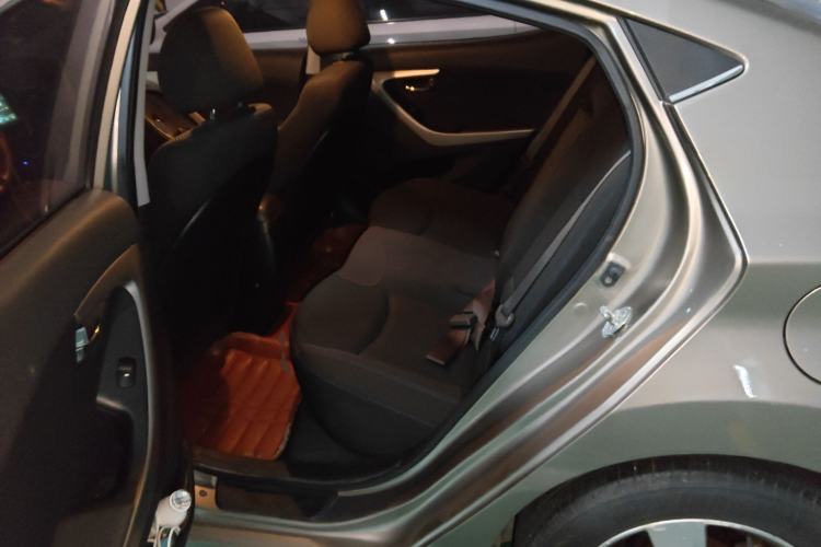 Used Hyundai Elantra (5th Generation / Langdong) 2013 1.6L Automatic Leading Model Left Rear Seat