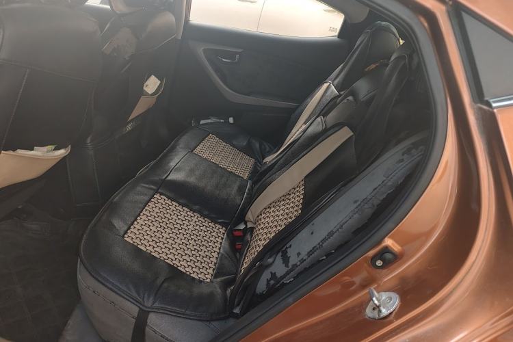 Used Hyundai Elantra (5th Generation / Langdong) 2013 1.6L Automatic Leading Model Left Rear Seat