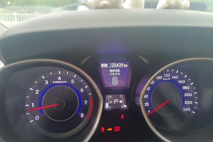 Used Hyundai Elantra (5th Generation / Langdong) 2013 1.6L Automatic Luxury Model Odometer Close Up