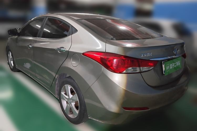 Used Hyundai Elantra (5th Generation / Langdong) 2013 1.6L Automatic Leading Model Rear Left 45 Deg