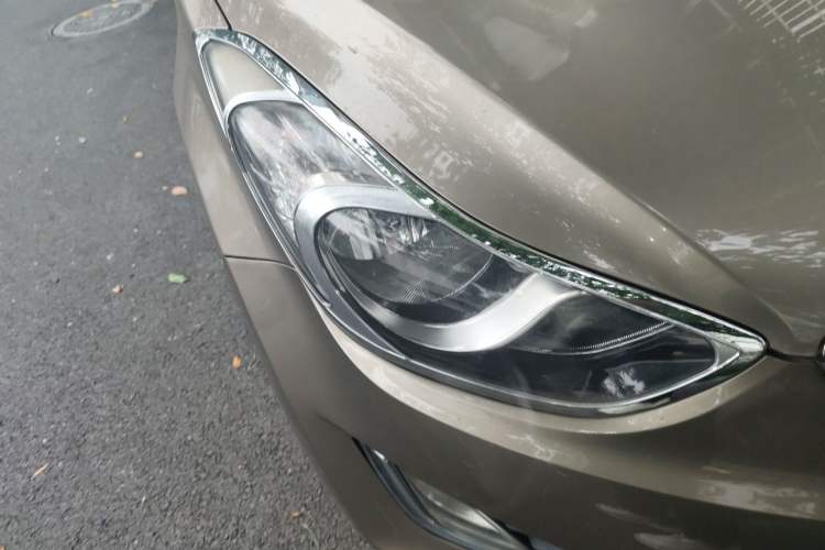 Used Hyundai Elantra (5th Generation / Langdong) 2013 1.6L Automatic Leading Model Right Front Headlight