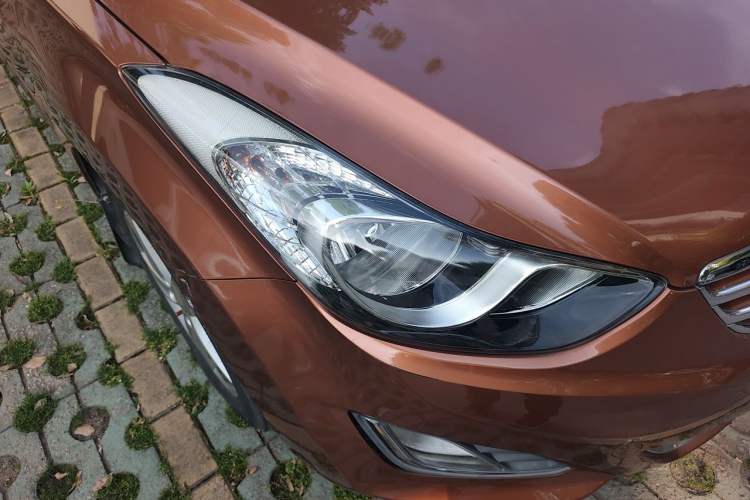 Used Hyundai Elantra (5th Generation / Langdong) 2013 1.6L Automatic Leading Model Right Front Headlight