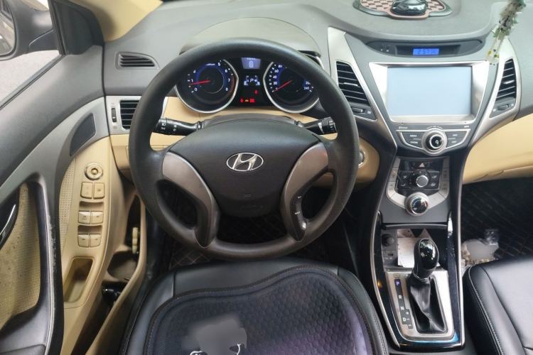 Used Hyundai Elantra (5th Generation / Langdong) 2013 1.6L Automatic Leading Model Steering Wheel