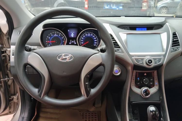 Used Hyundai Elantra (5th Generation / Langdong) 2013 1.6L Automatic Leading Model Steering Wheel