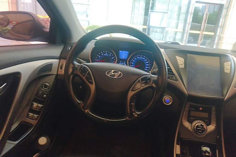Used Hyundai Elantra (5th Generation / Langdong) 2013 1.6L Automatic Luxury Model Steering Wheel
