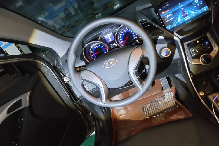 Used Hyundai Elantra (5th Generation / Langdong) 2013 1.6L Automatic Leading Model Steering Wheel
