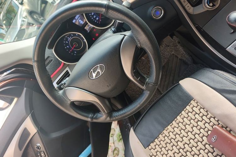 Used Hyundai Elantra (5th Generation / Langdong) 2013 1.6L Automatic Leading Model Steering Wheel