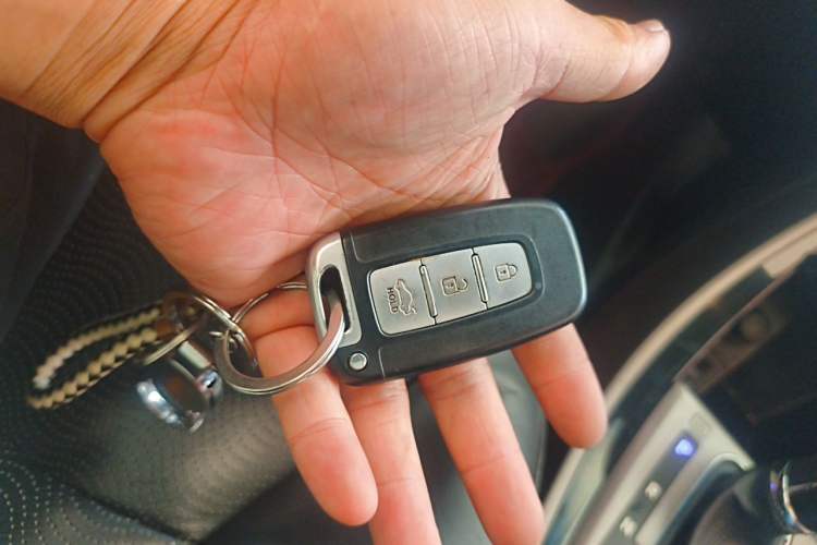 Used Hyundai Elantra (5th Generation / Langdong) 2013 1.6L Automatic Luxury Model Vehicle Key