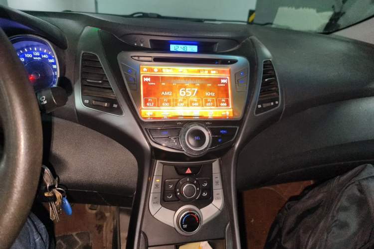 Used Hyundai Elantra (5th Generation / Langdong) 2015 1.6L Manual Fashion Edition Audio And AC Panel