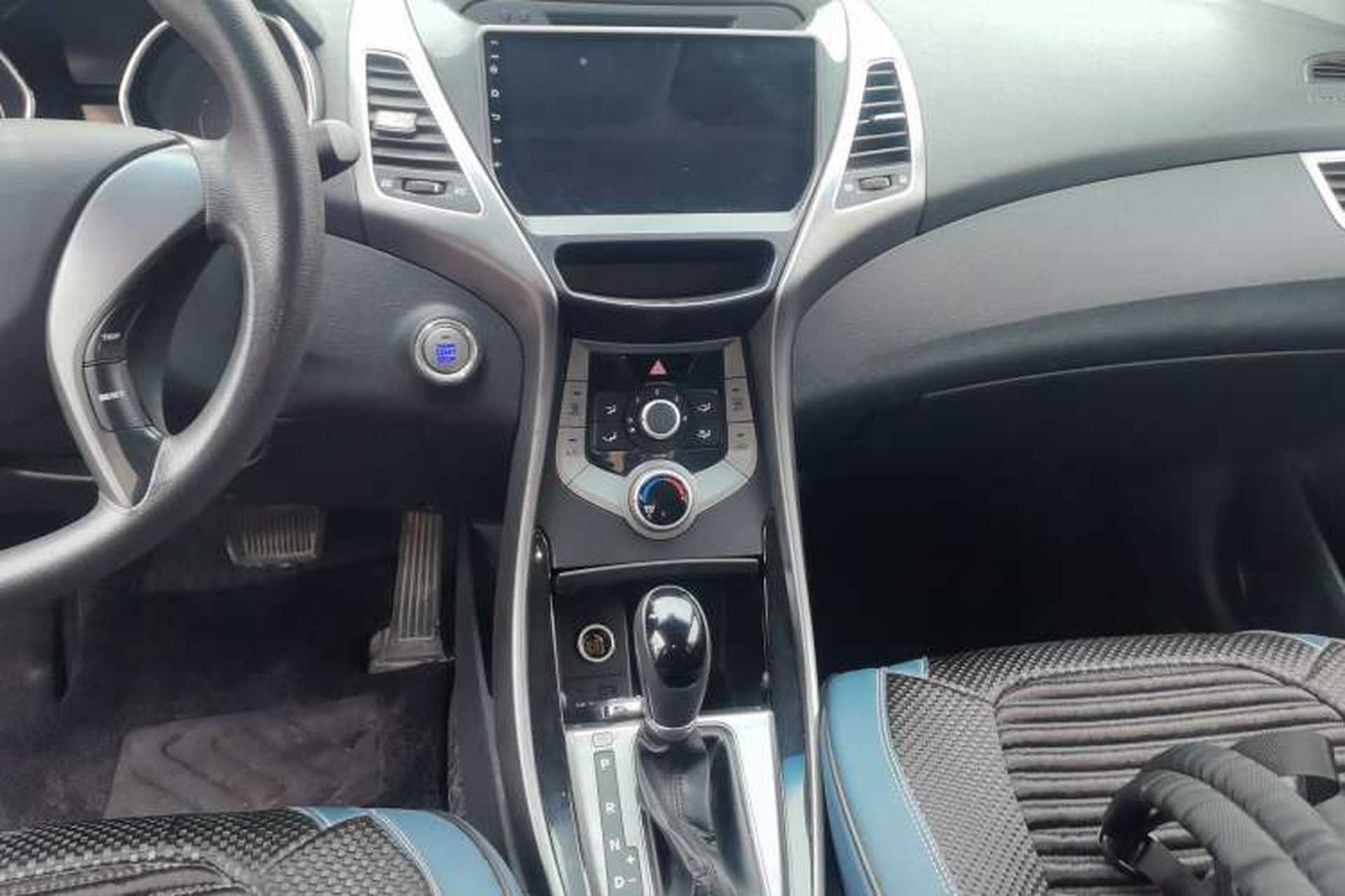 Used Hyundai Elantra (5th Generation / Langdong) 2015 1.6L Automatic Leading Model Audio And AC Panel