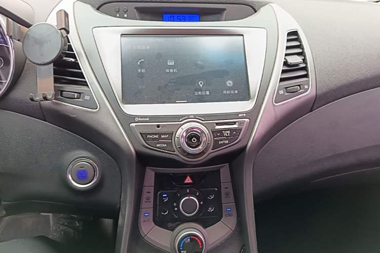 Used Hyundai Elantra (5th Generation / Langdong) 2015 1.6L Automatic Leading Model Audio And AC Panel