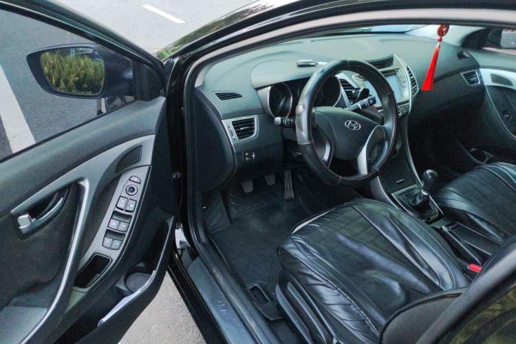 Used Hyundai Elantra (5th Generation / Langdong) 2015 1.6L Manual Leading Model Driver Seat