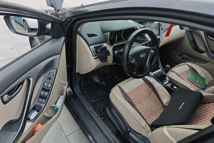 Used Hyundai Elantra (5th Generation / Langdong) 2015 1.6L Manual Leading Model Driver Seat