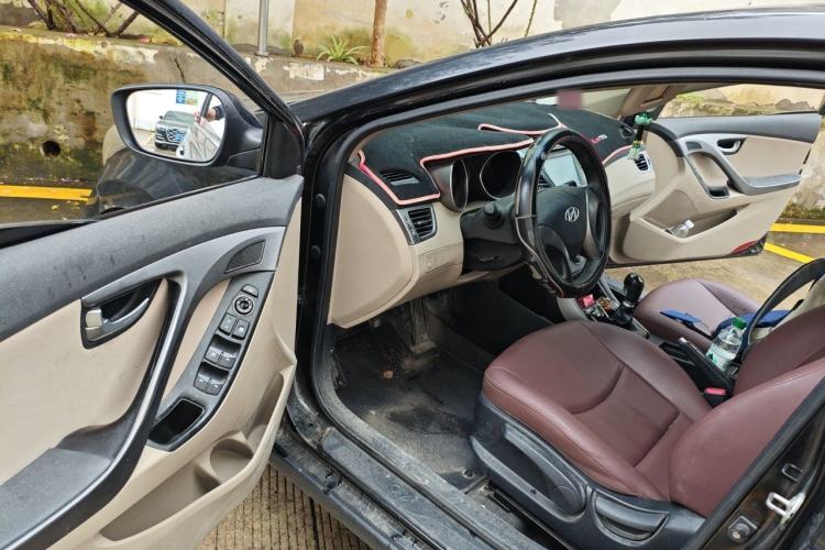 Used Hyundai Elantra (5th Generation / Langdong) 2015 1.6L Manual Leading Model Driver Seat