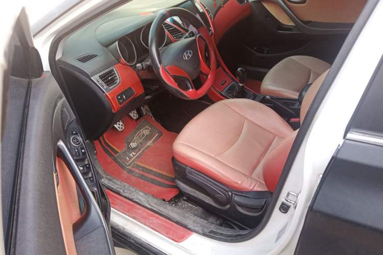 Used Hyundai Elantra (5th Generation / Langdong) 2015 1.6L Manual Leading Model Driver Seat