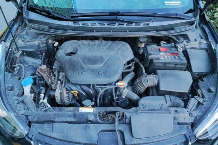 Used Hyundai Elantra (5th Generation / Langdong) 2015 1.6L Manual Leading Model Engine Bay