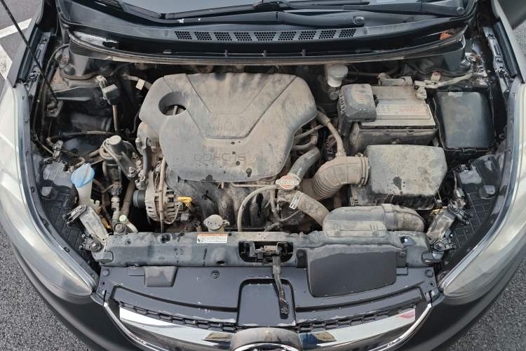 Used Hyundai Elantra (5th Generation / Langdong) 2015 1.6L Manual Leading Model Engine Bay