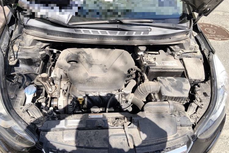 Used Hyundai Elantra (5th Generation / Langdong) 2015 1.6L Manual Fashion Edition Engine Bay
