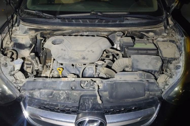 Used Hyundai Elantra (5th Generation / Langdong) 2015 1.6L Automatic Leading Model Engine Bay