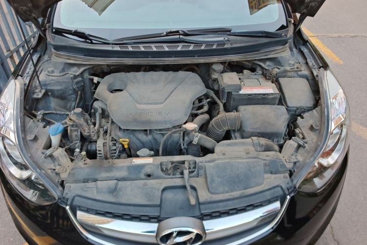 Used Hyundai Elantra (5th Generation / Langdong) 2015 1.6L Automatic Leading Model Engine Bay