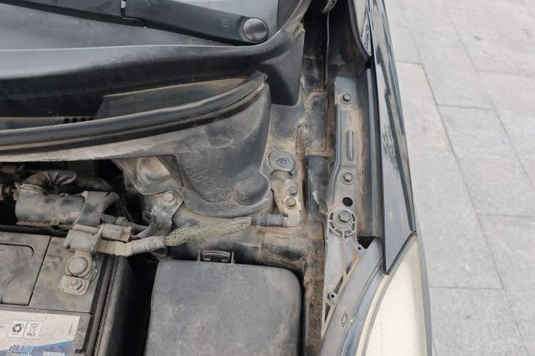 Used Hyundai Elantra (5th Generation / Langdong) 2015 1.6L Manual Leading Model Engine Bay Left