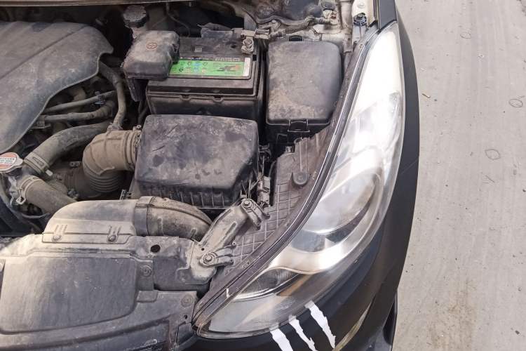 Used Hyundai Elantra (5th Generation / Langdong) 2015 1.6L Manual Leading Model Engine Bay Left
