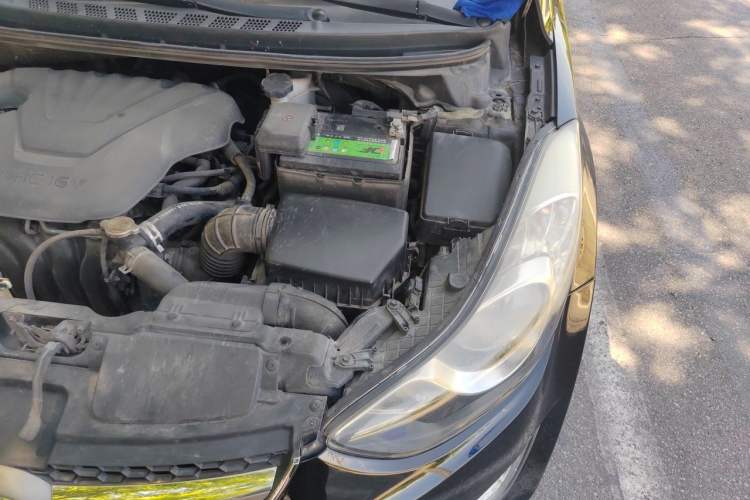 Used Hyundai Elantra (5th Generation / Langdong) 2015 1.6L Automatic Luxury Model Engine Bay Left
