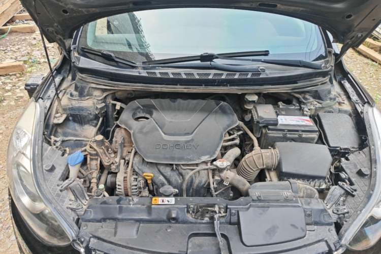 Used Hyundai Elantra (5th Generation / Langdong) 2015 1.6L Manual Leading Model Engine Bay