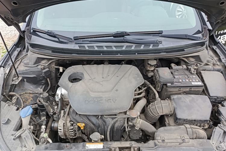 Used Hyundai Elantra (5th Generation / Langdong) 2015 1.6L Automatic Leading Model Engine Bay